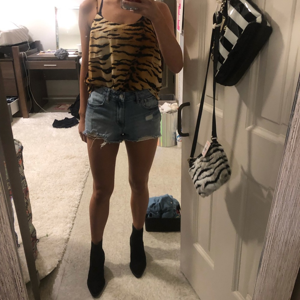 Tiger print tank